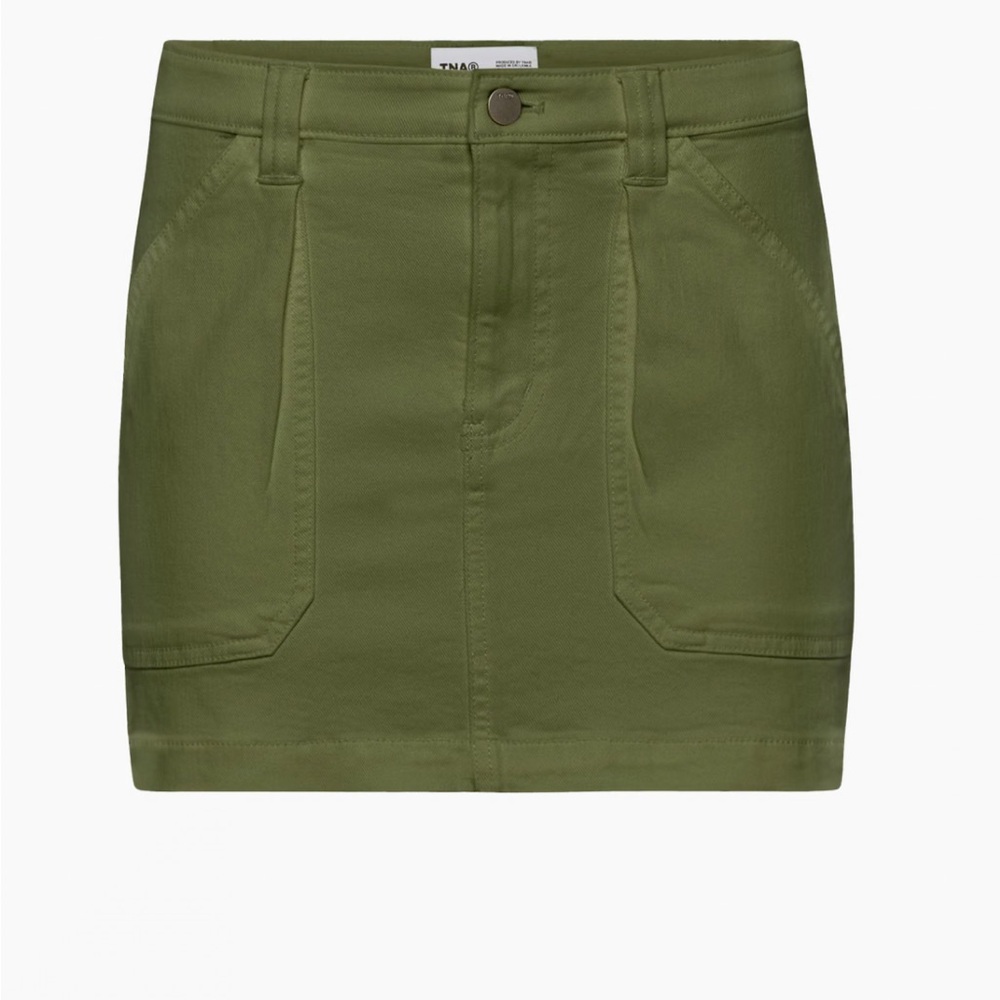 Aritzia never worn cargo skirt